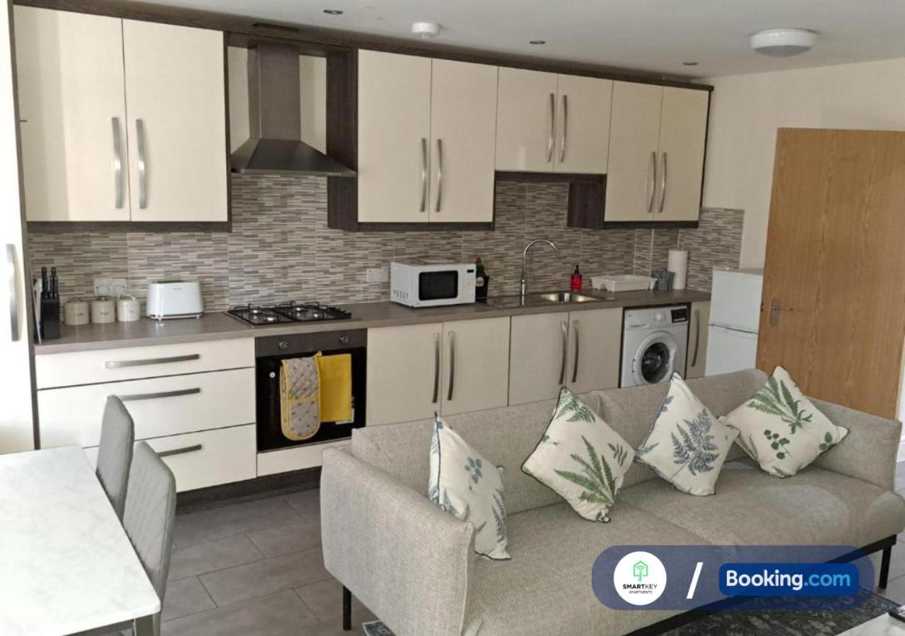 Modern 2 Bed 2 Bath Apartment Free Parking Watford (Hertfordshire) Exterior foto